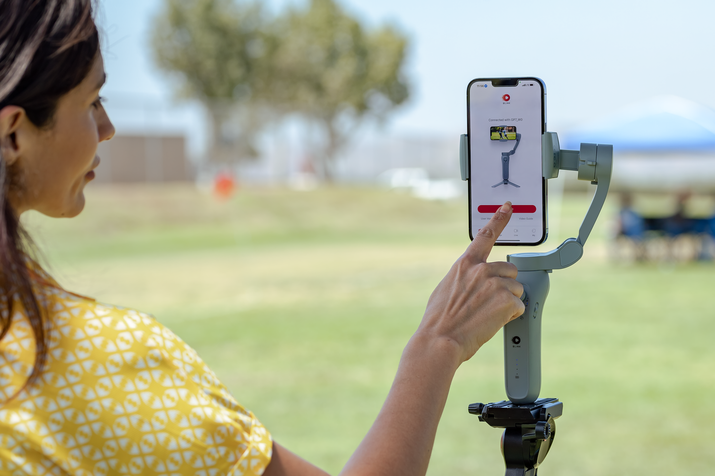 【限定セット販売】自動追跡型AIジンバル(スマートフォン連動)&メーカーオリジナル三脚(高さ4メートル)&メーカーオリジナル三脚(高さ1 メートル) &リモートコントローラー